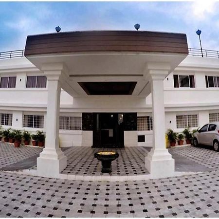 Hotel Sea Face Komoryn Zewnętrze zdjęcie