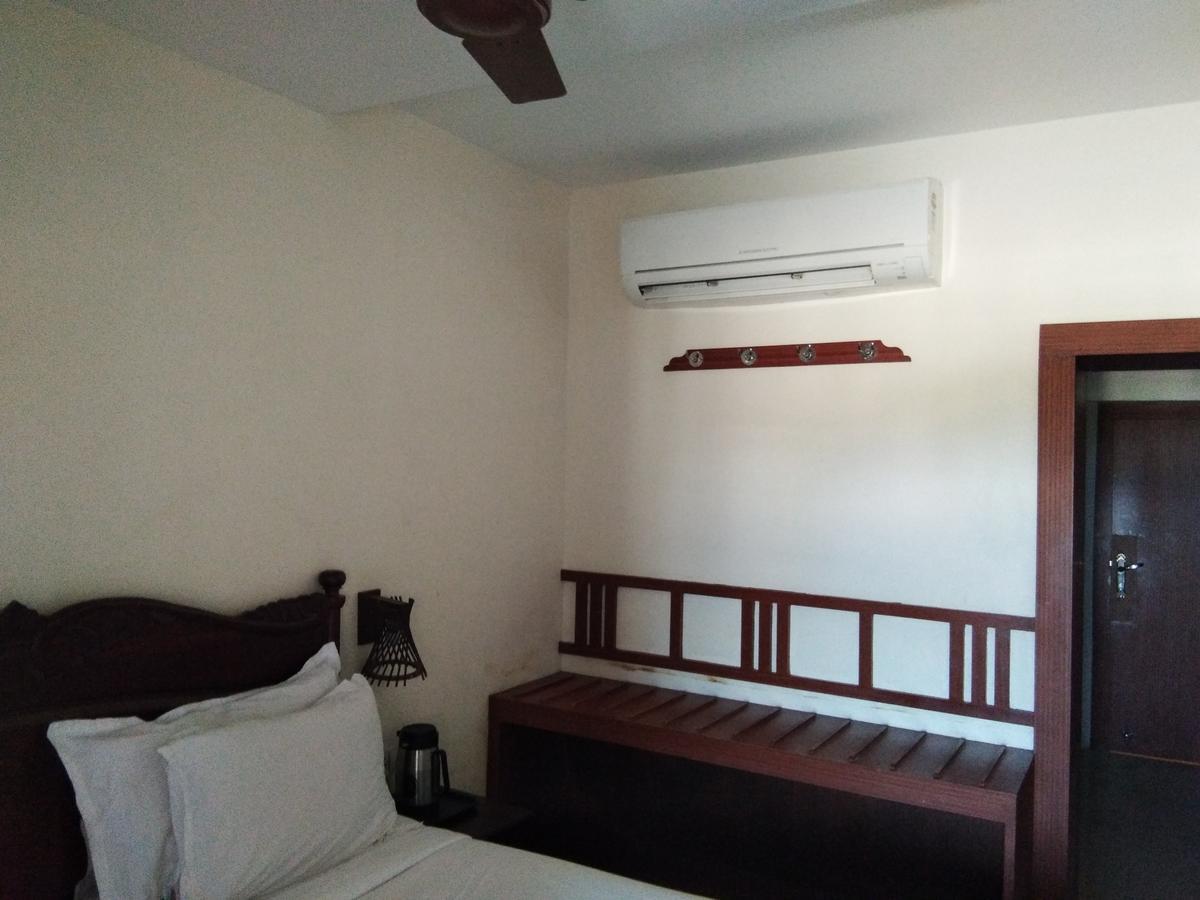 Hotel Sea Face Komoryn Zewnętrze zdjęcie