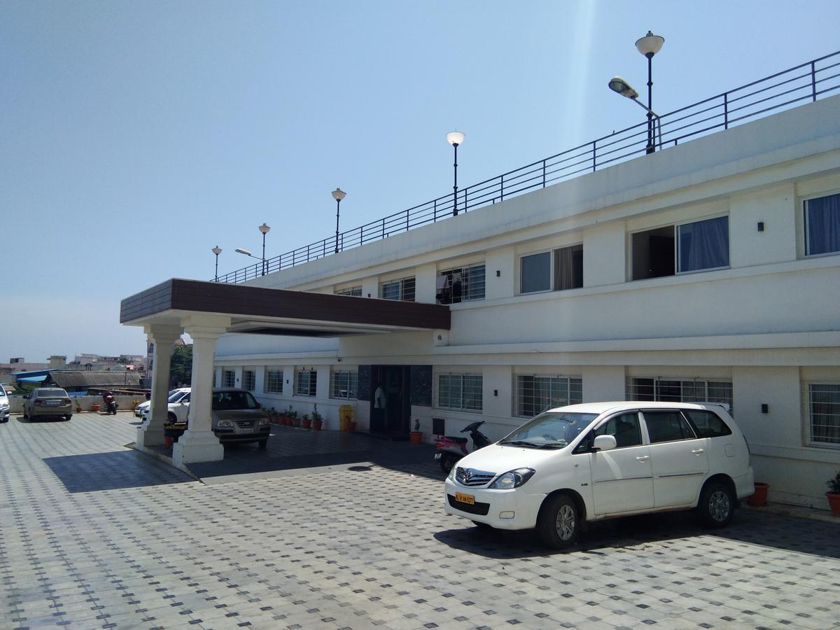 Hotel Sea Face Komoryn Zewnętrze zdjęcie